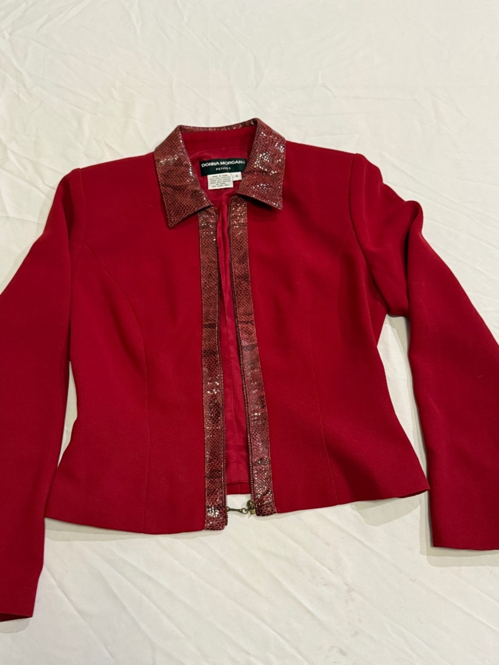 Donna Morgan Petites Women's Red Jacket Red Lined Size 4 Good Condition